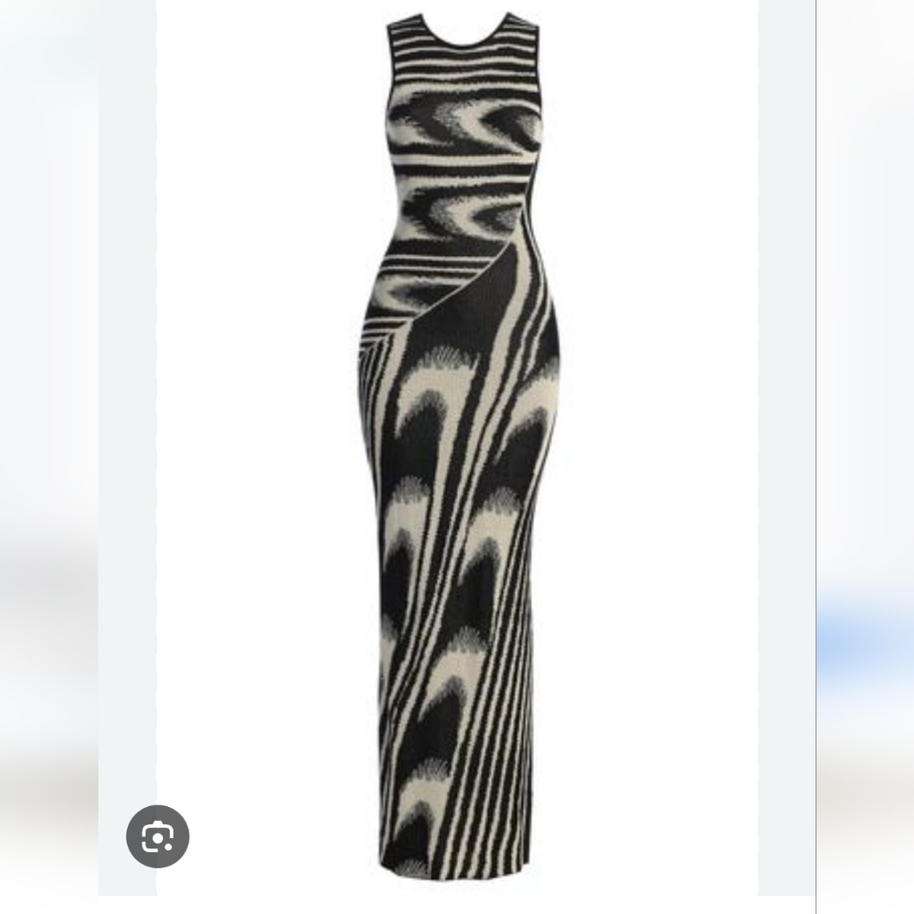 Elegant Black and White Patterned Dress
